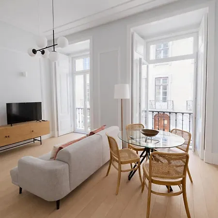 Lejlighed 2 Bed Flat With Balcony In