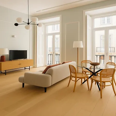 2 Bed Flat With Balcony In *