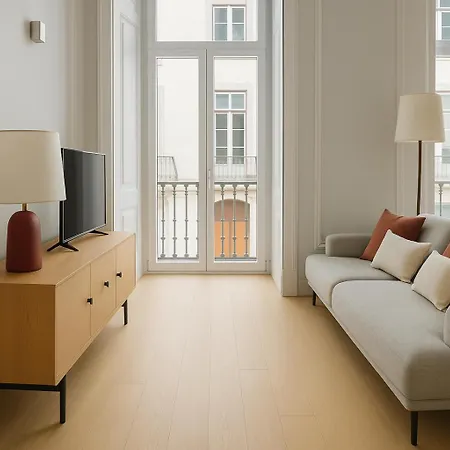 2 Bed Flat With Balcony In *