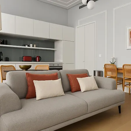 2 Bed Flat With Balcony In דירה ליסבון