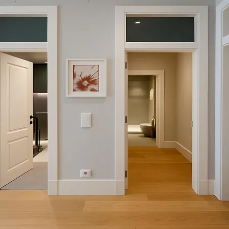 דירה 2 Bed Flat With Balcony In ליסבון